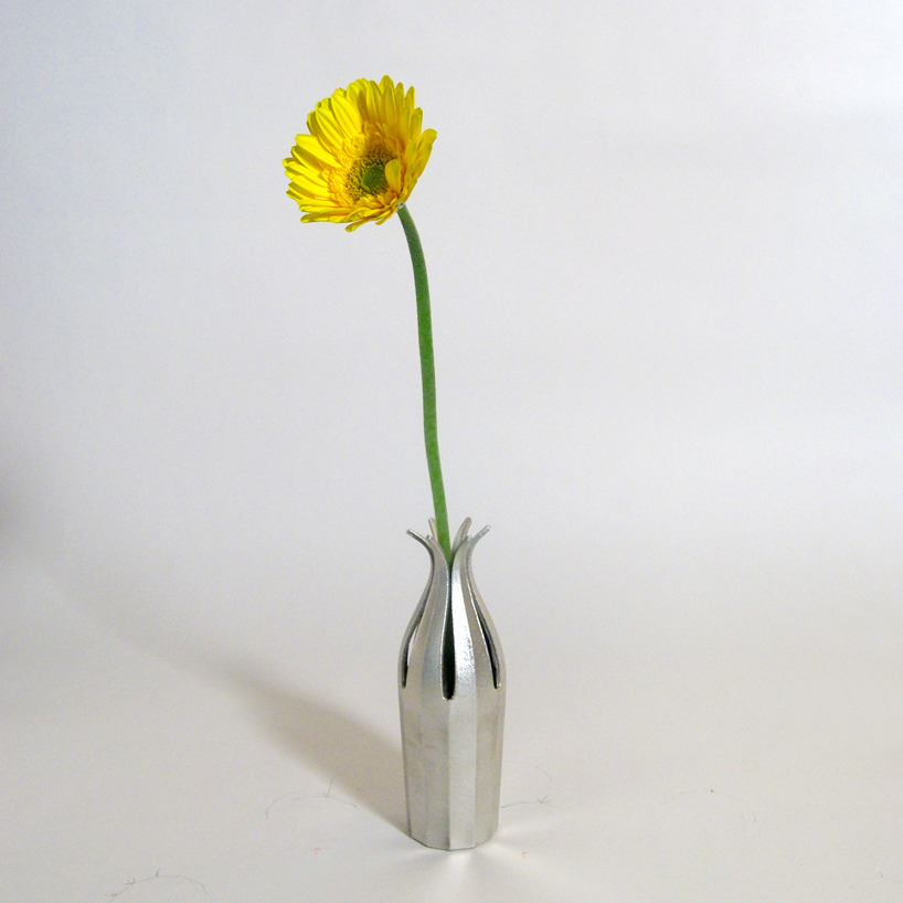 tatsuo kuroda: suzu hana for koizumi factory