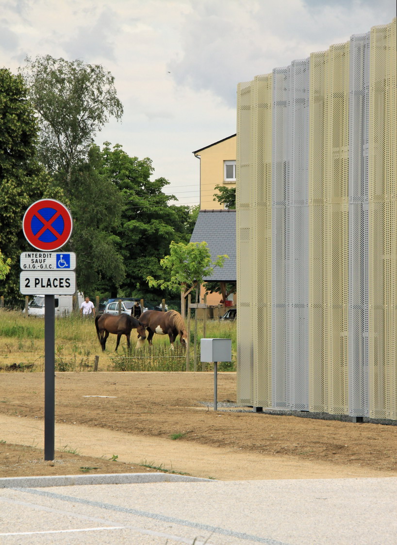 a_LTA architectes : aquatic center Saint Brice en Cogl&egrave;s