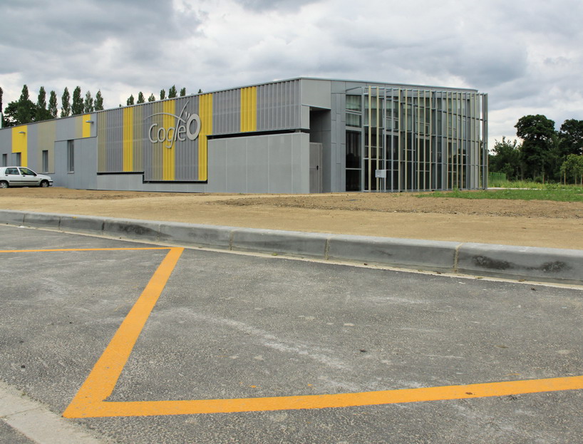 a_LTA architectes : aquatic center Saint Brice en Cogl&egrave;s