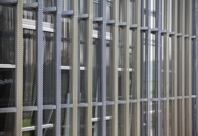 a_LTA architectes : aquatic center Saint Brice en Cogl&egrave;s