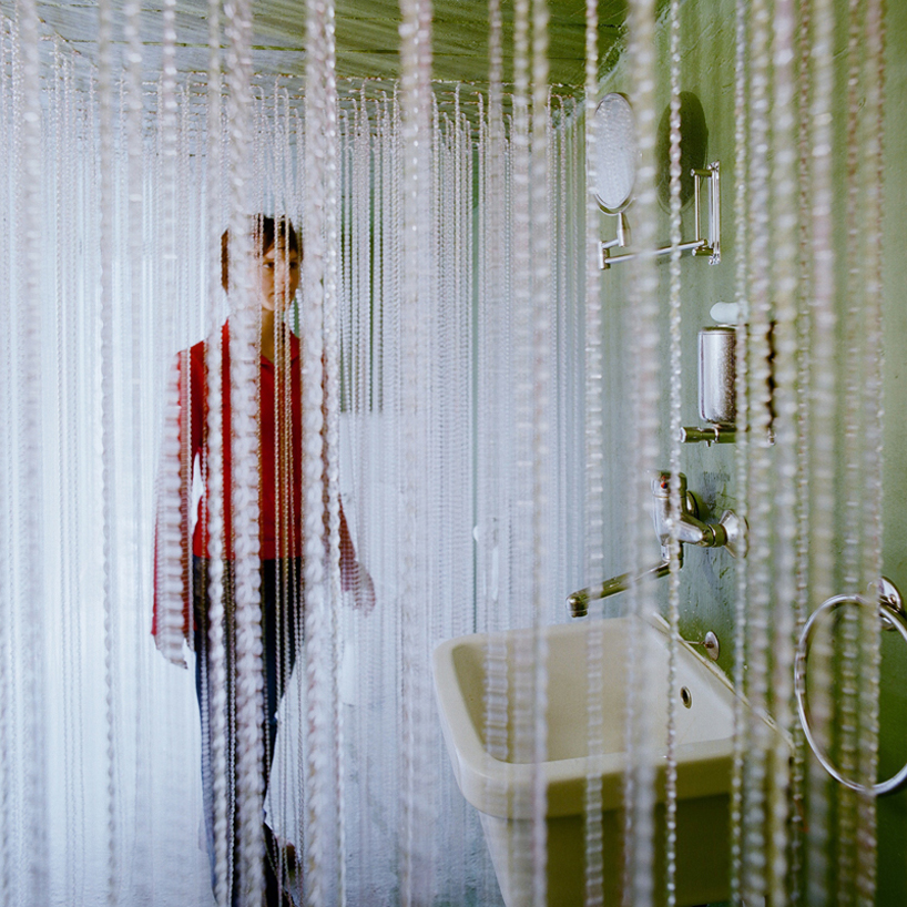 feld72: million donkey hotel