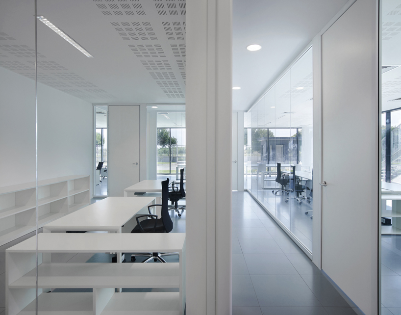 modostudio   Giorgia & Johns Office Building and Logistic Center