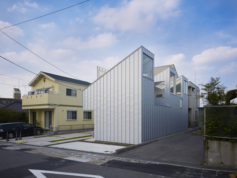 tomohiro hata: complex house in nagoya, japan