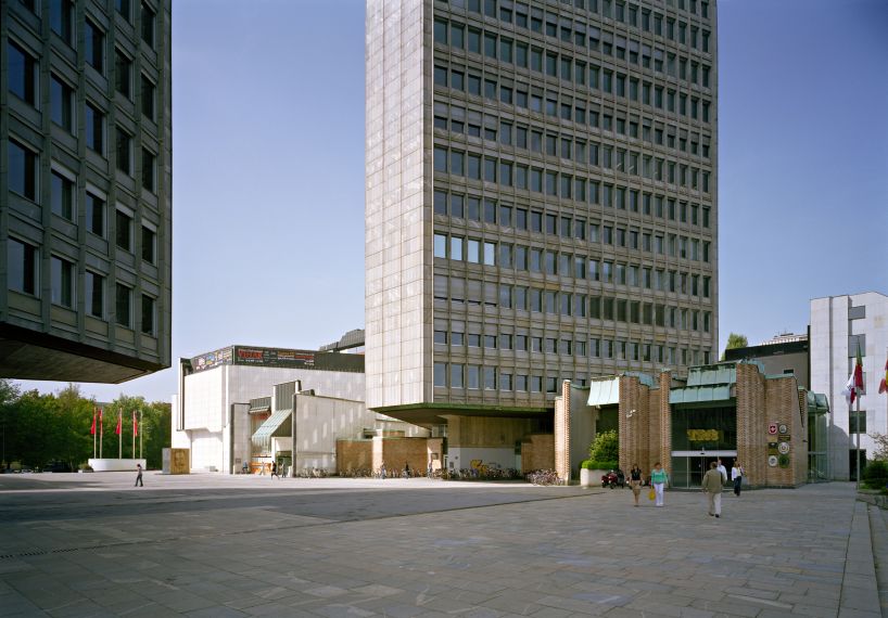 unfinished modernizations / between utopia and pragmatism
