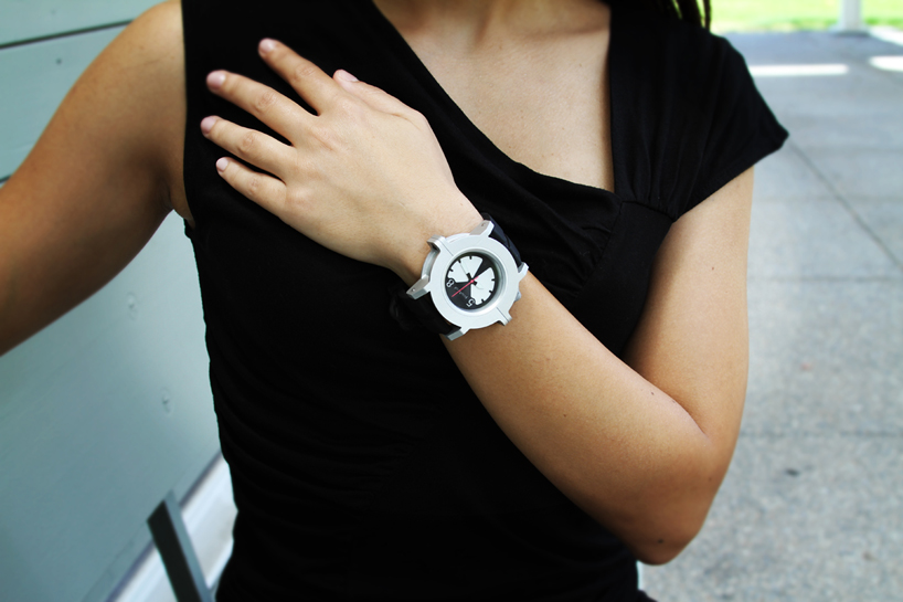 8to5 wrist watch prototype by paul kweton