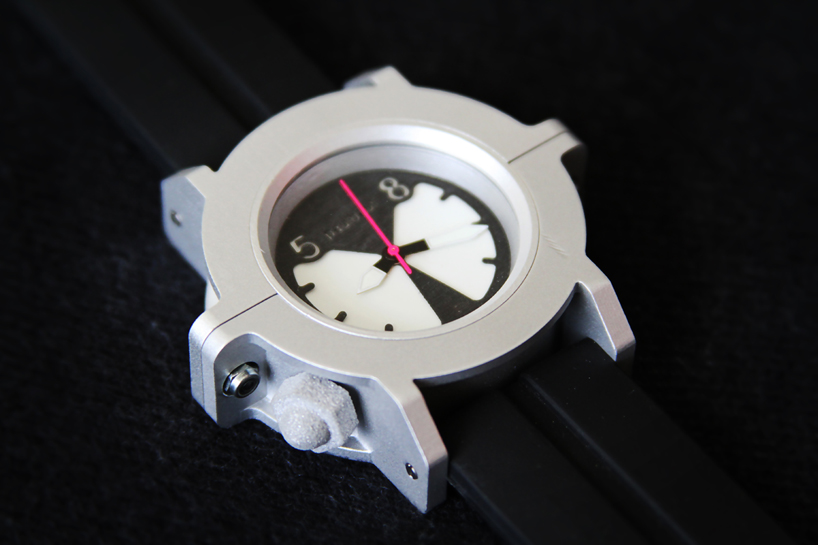 8to5 wrist watch prototype by paul kweton