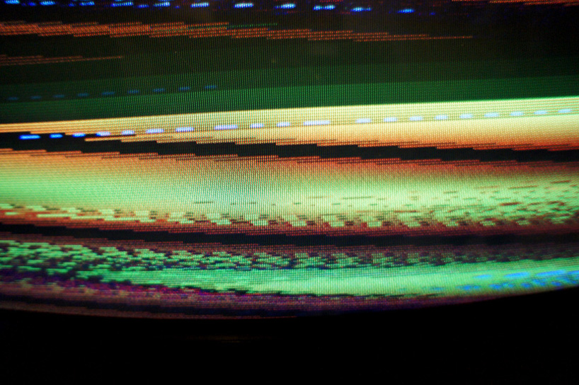 johan manschot: a white christmas distortion