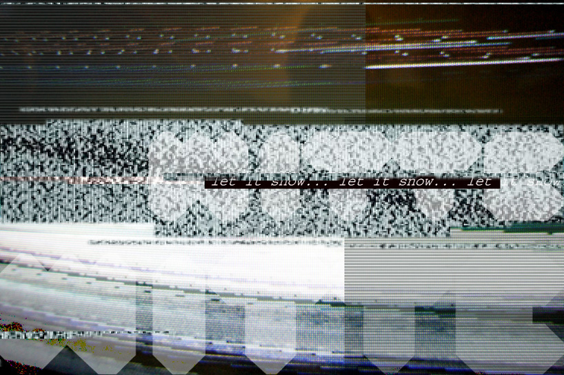 johan manschot: a white christmas distortion