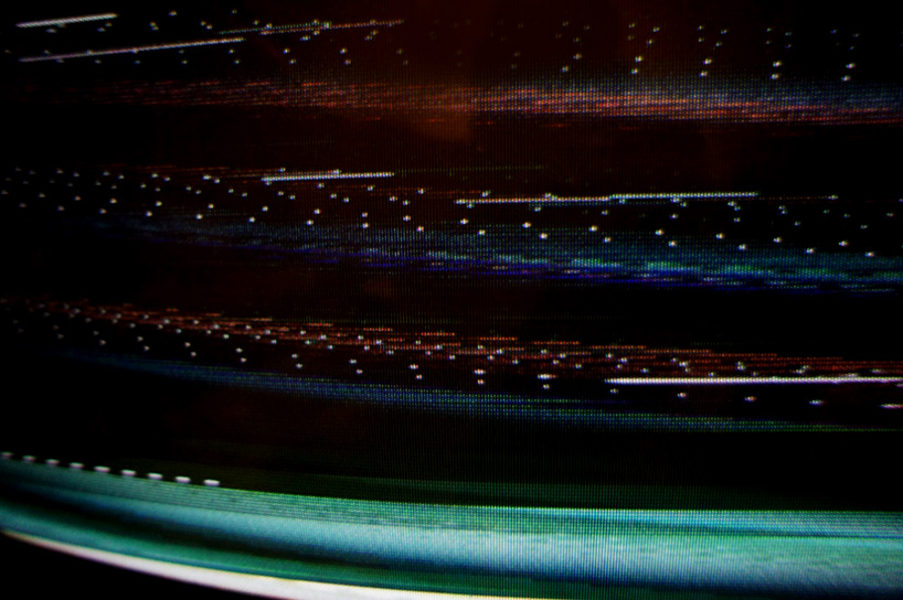 johan manschot: a white christmas distortion