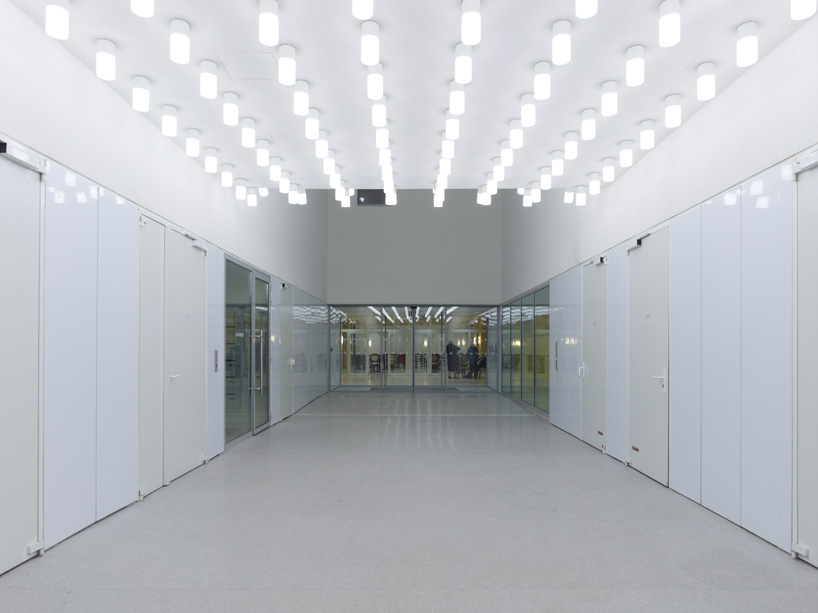 atelier z&uuml;ndel cristea: ZCBB3 mixed use building