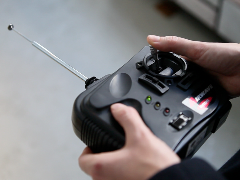 michael schoner: coathanger chopper at salon, amsterdam