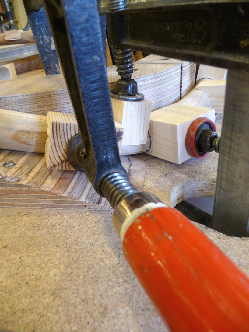 jonas lyndby jensen: snowshoe chair