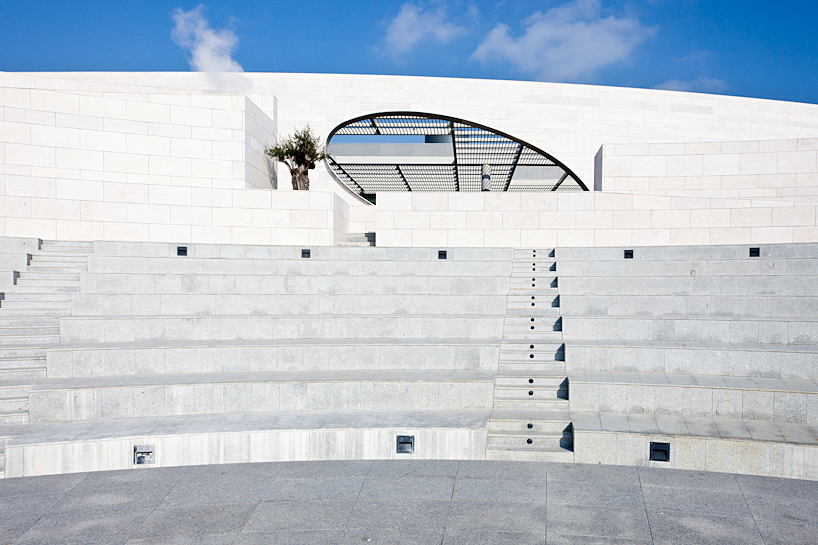 charles correa: champalimaud center for the unknown