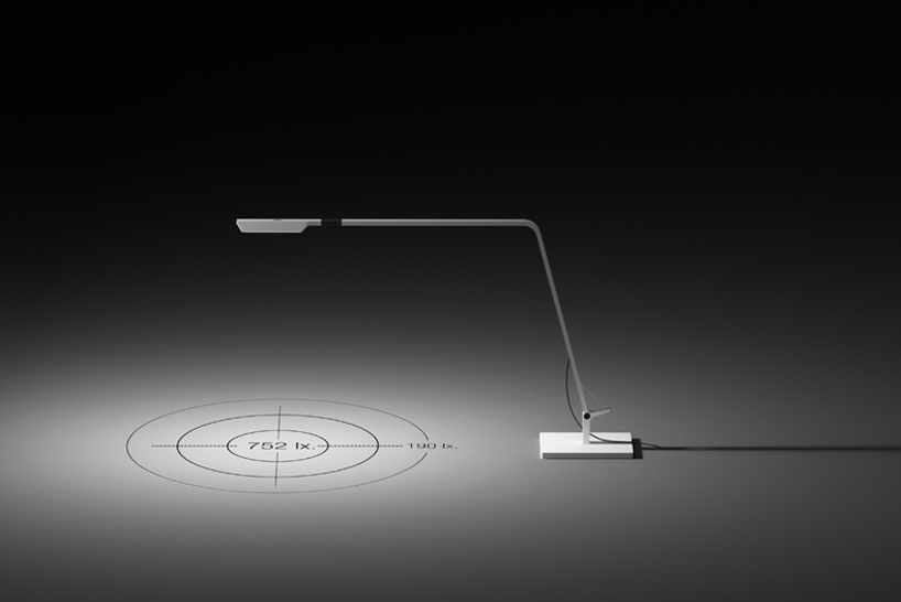 ramos bassols: flex desk lamp
