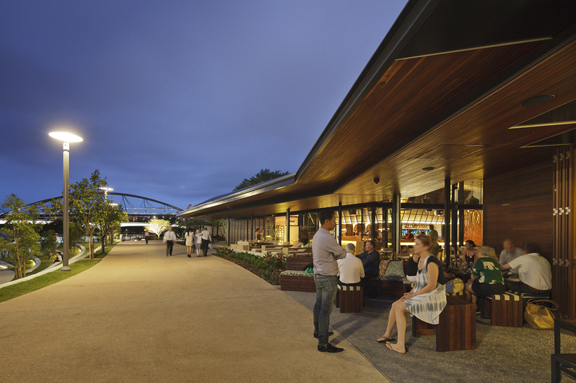 cardno s.p.l.a.t. & arkhefield: 'river quay' south bank parklands brisbane