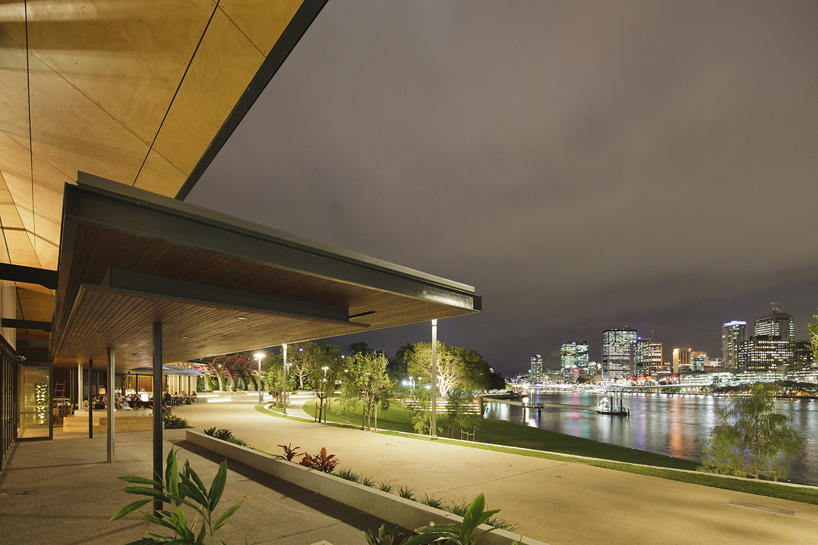 cardno s.p.l.a.t. & arkhefield: 'river quay' south bank parklands brisbane