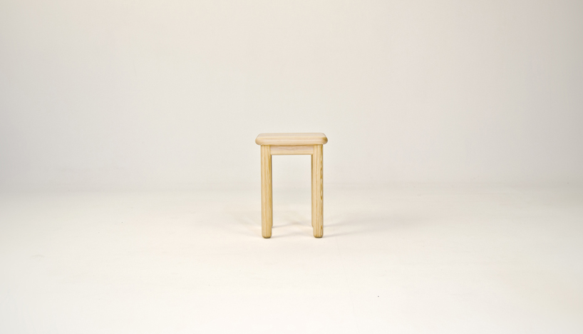 jorge de la cruz: a wooden stool