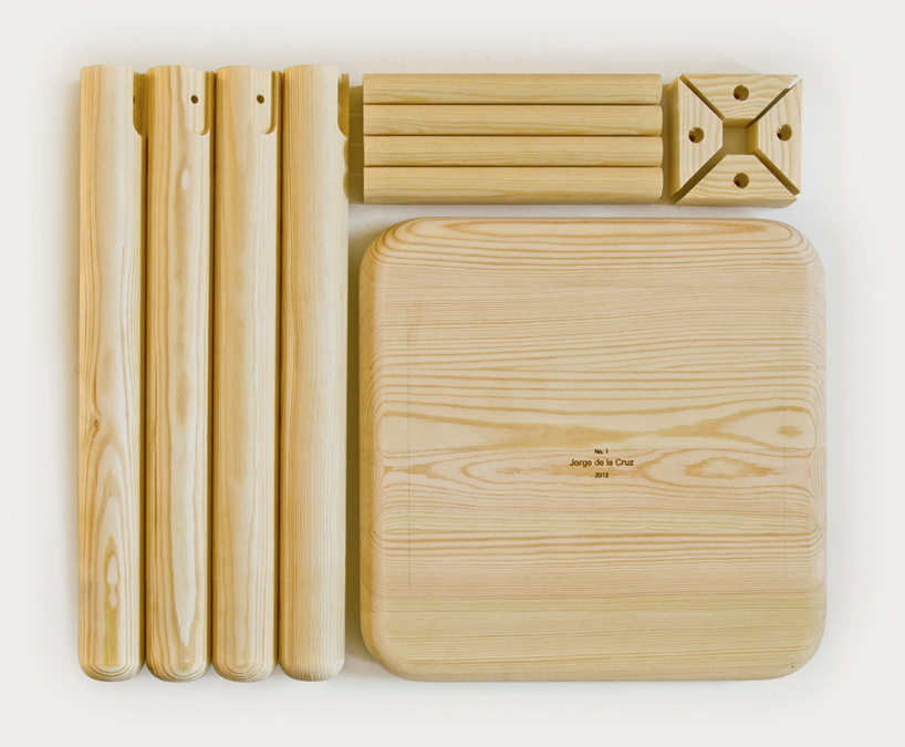 jorge de la cruz: a wooden stool