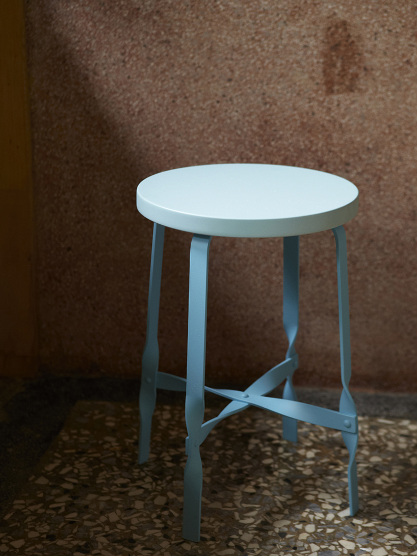 grille stool by yenhao