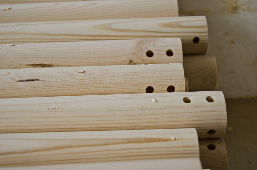 jorge de la cruz: a wooden stool