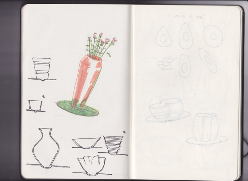 momentum vase by jacobo munoz