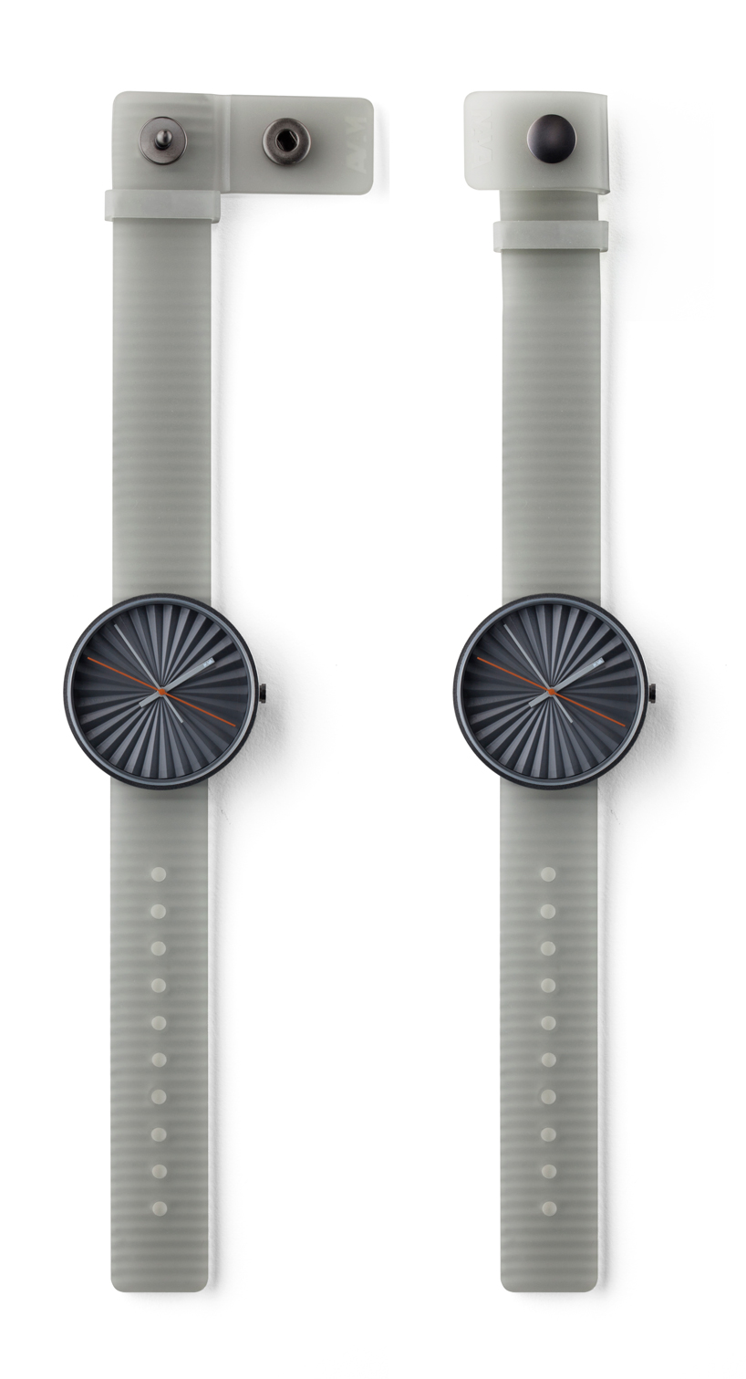 watch | Ora Lattea 36mm Design Denis Guidone for Nava | Yova Yager | Flickr