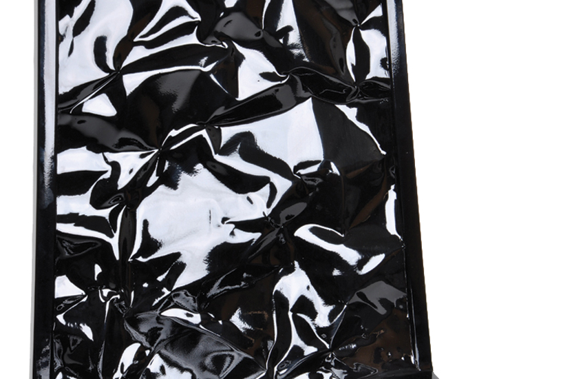 mateusz wiewioroski: reshaped behaviour of a chair