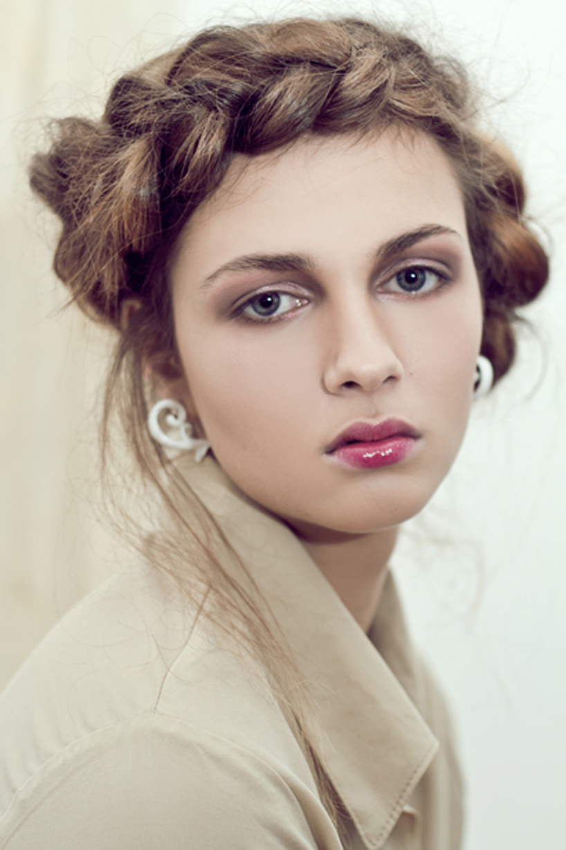 eszter imre: table wear