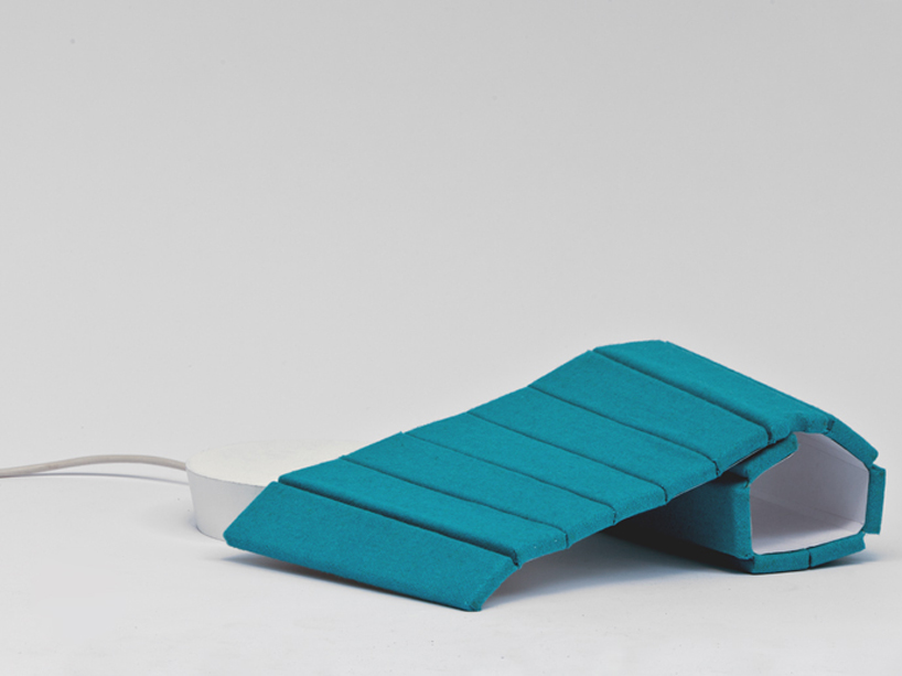 trust in design: leaf lamp