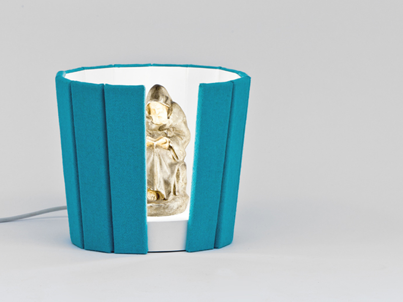 trust in design: leaf lamp