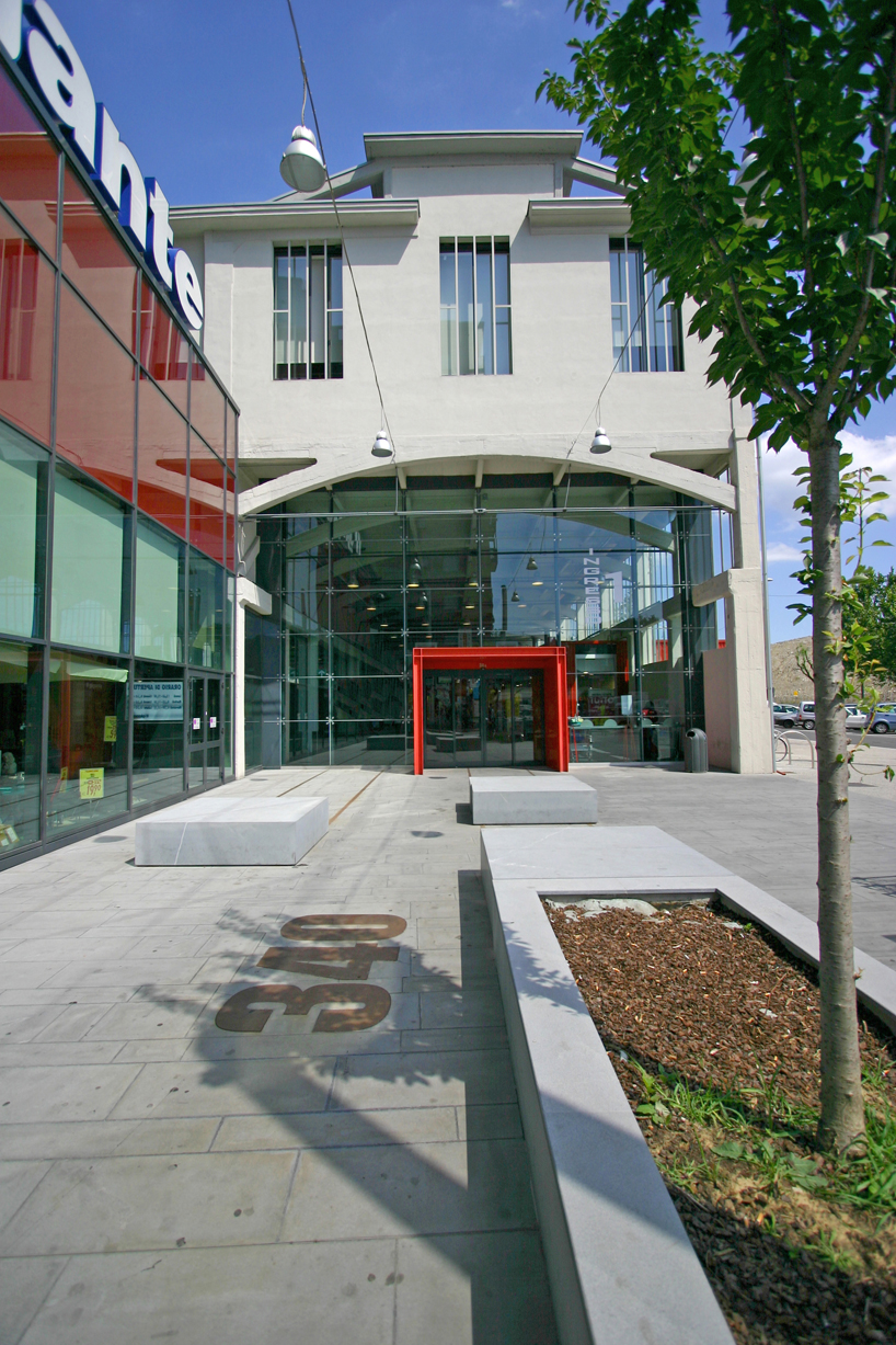 studio granma architetti associati: snos multifunctional center