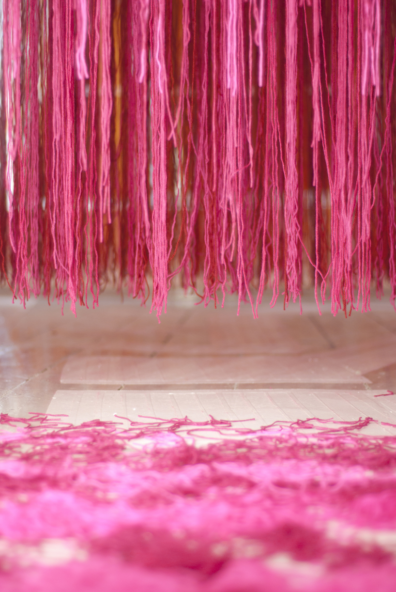 anna kostreva: broken string kilometers installation