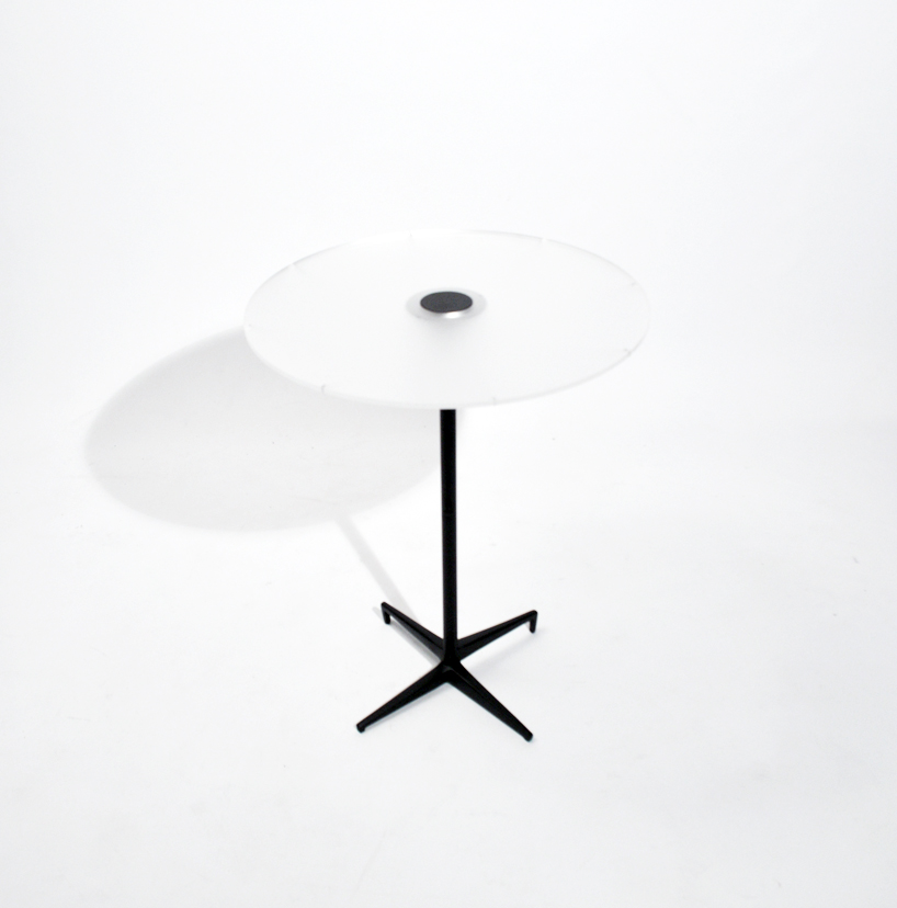 siyuan zhang: coffee table wired