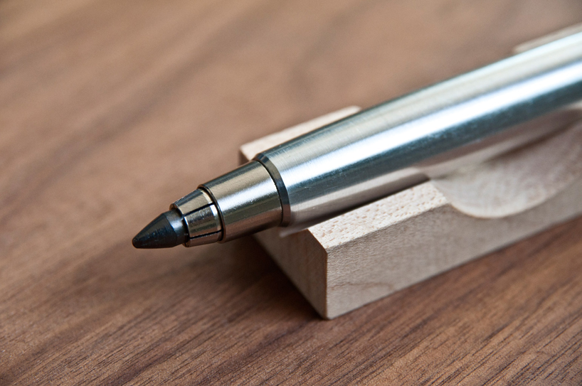 andr&eacute;s lemus: clutch lead holder