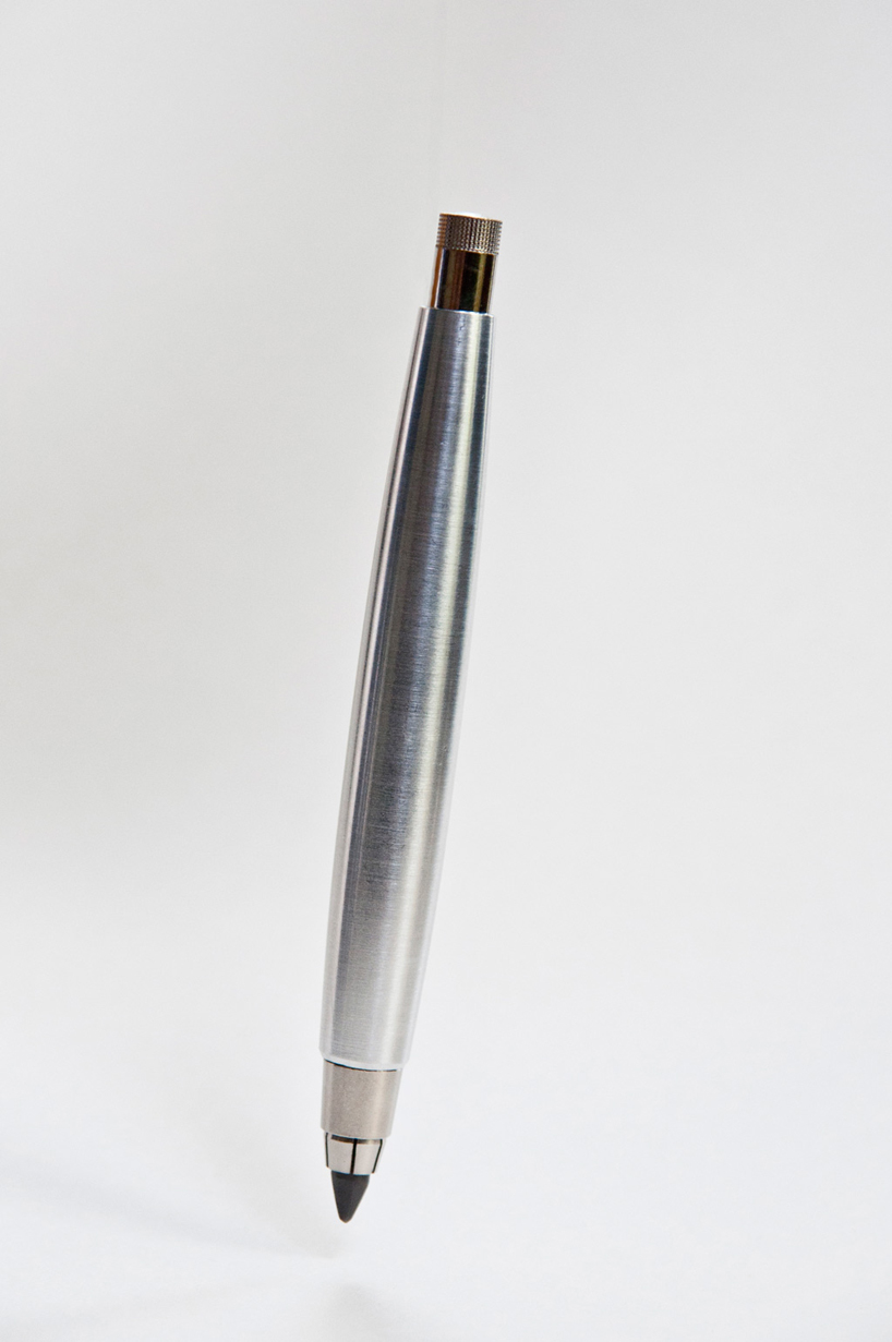 andr&eacute;s lemus: clutch lead holder