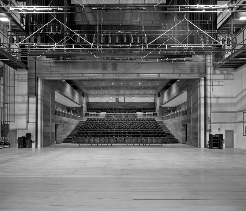 enrique abascal arquitectos: reina victoria theatre in nerva, spain