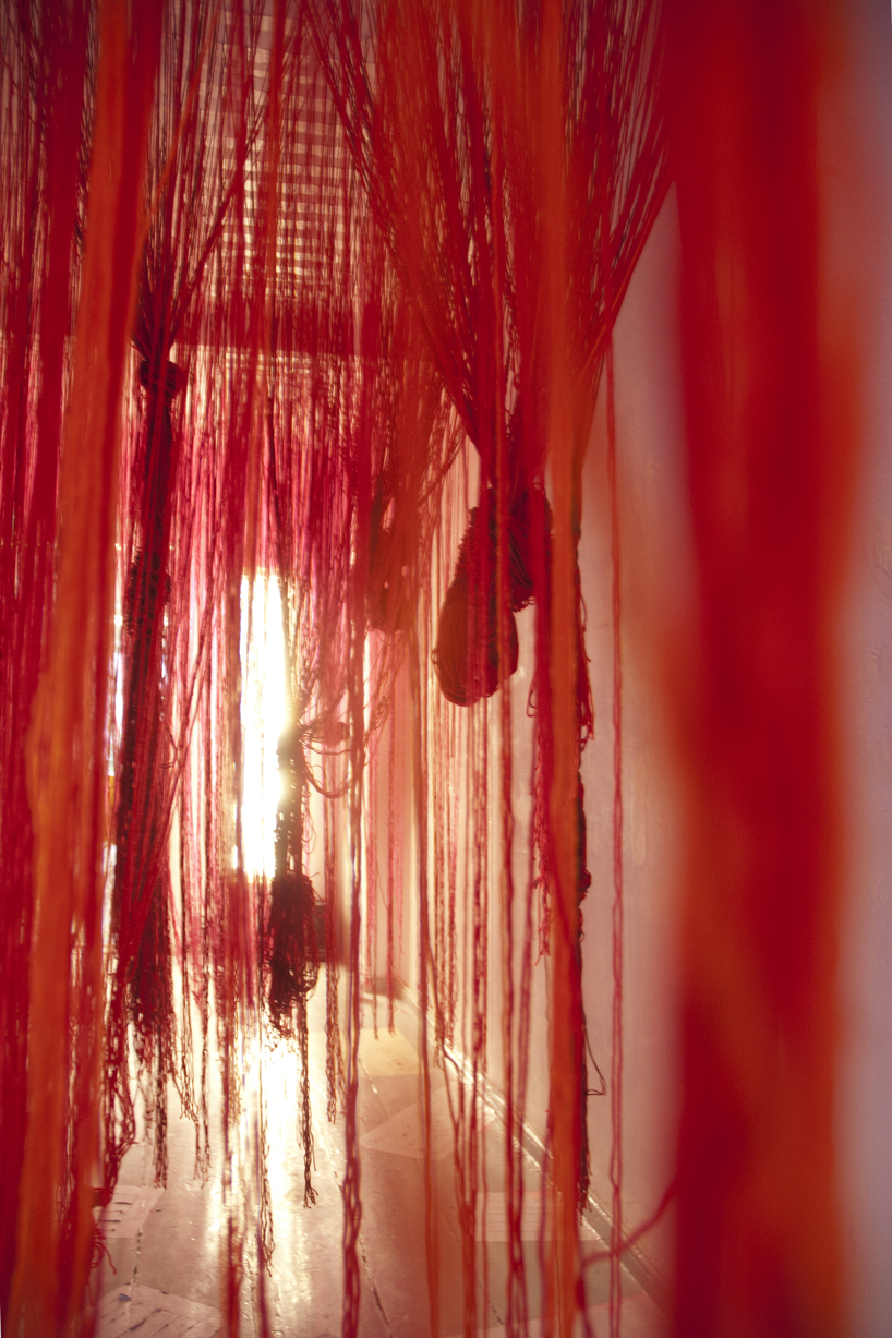 anna kostreva: broken string kilometers installation