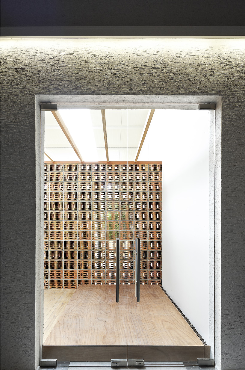 YERce architecture: orfisera