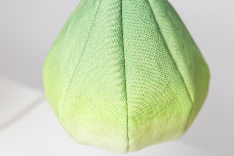 kristine five melv&aelig;r: bloom lamps