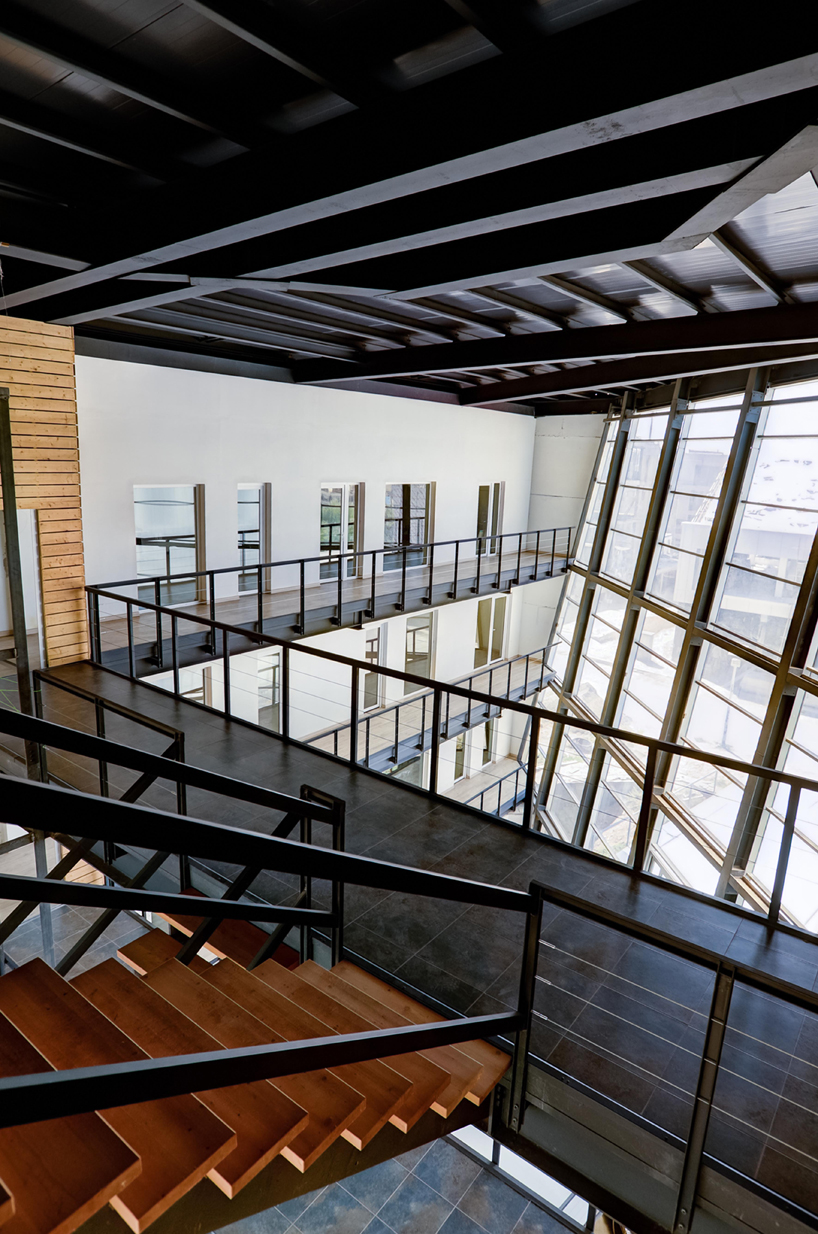 pardis technology park office building by olgoo