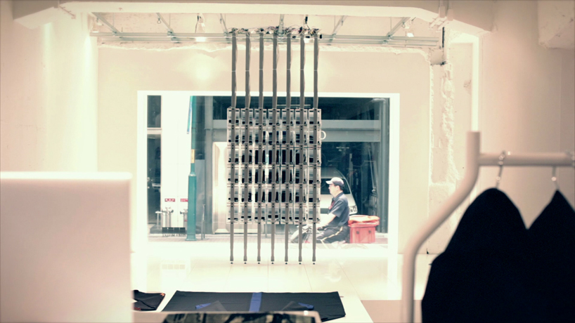 kinetic storefront window display by drawing and manual