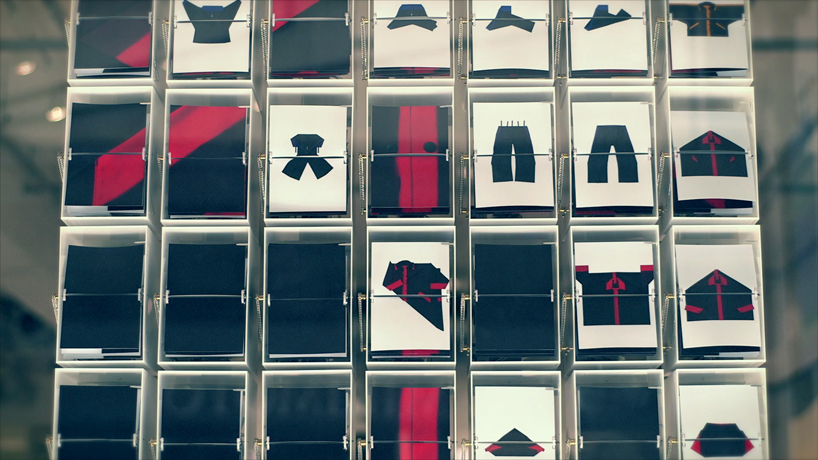 kinetic storefront window display by drawing and manual