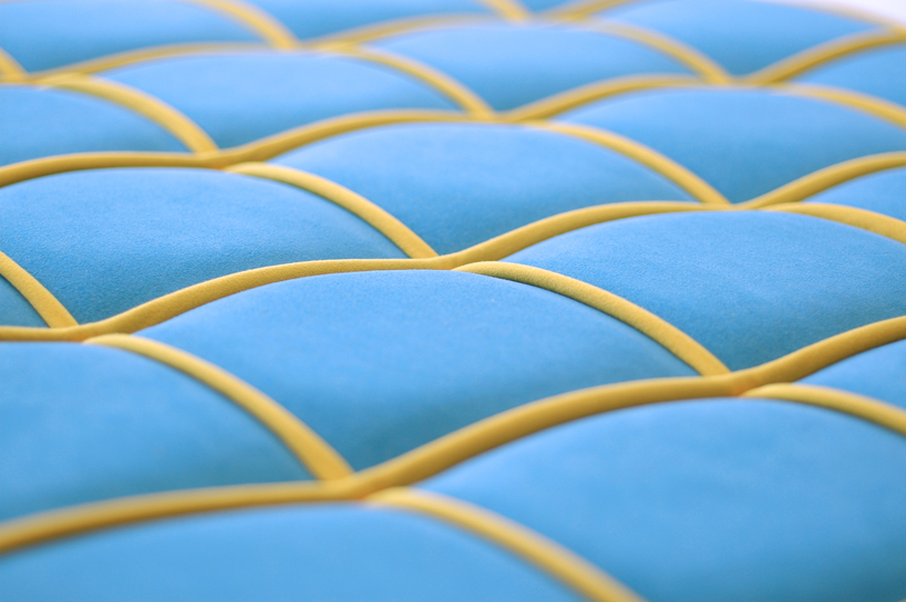 grid sofa by kim hyunjoo