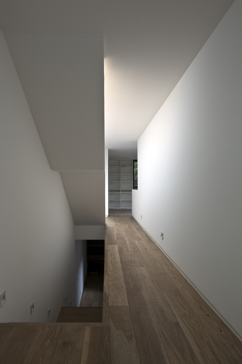 DCPP arquitectos: casa cerrada reformer