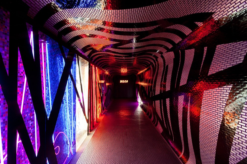 mauricio arruda + guto requena: clube disco bar