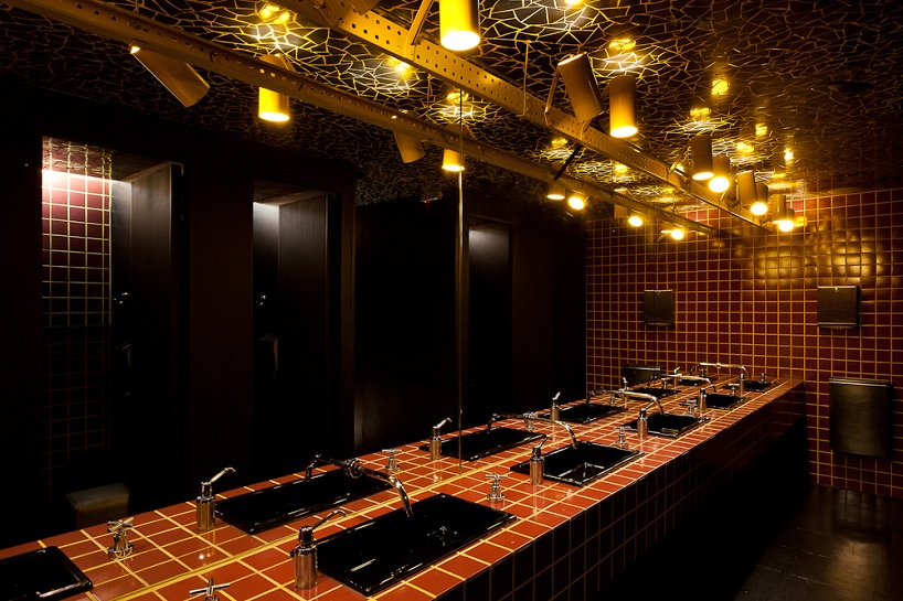 mauricio arruda + guto requena: clube disco bar