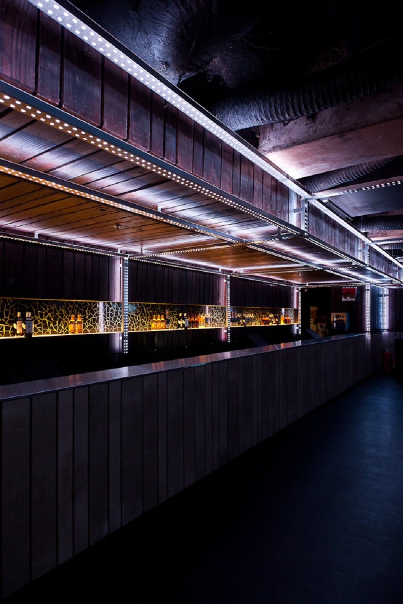 mauricio arruda + guto requena: clube disco bar