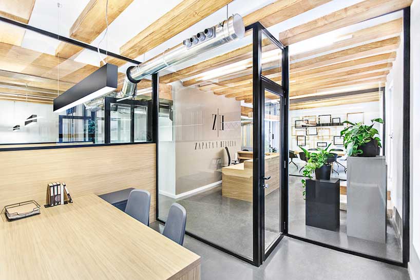 masquespacio: methaphors of a lawyers office