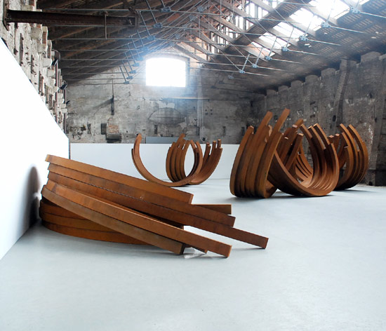 bernar venet: 'the arc hypothesis'