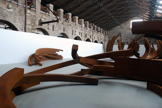 bernar venet: 'the arc hypothesis'